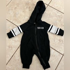 New born — never worn - Nike